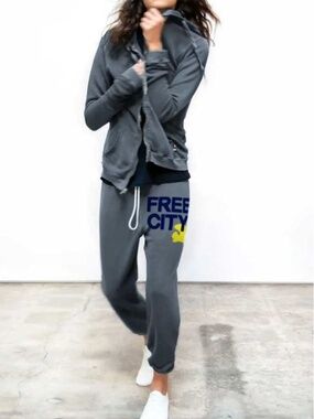 Free City Super Luff Grey Set - Medium 🌟